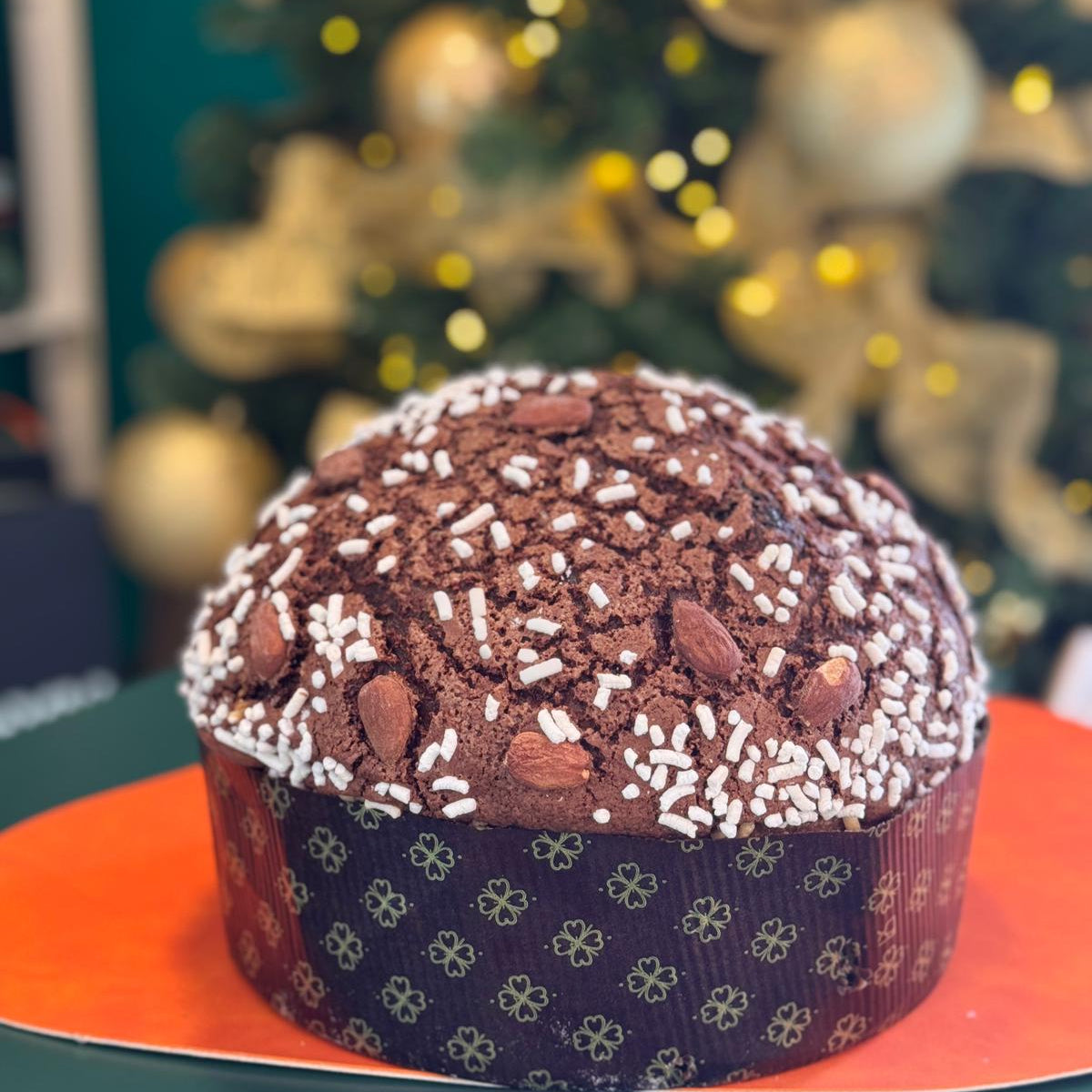 Panettone caffè e cioccolato al latte